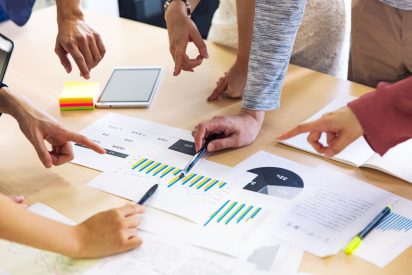 【保存版】新人行政書士向け「専門業務選びの参考資料｜都道府県別・分野別の需要