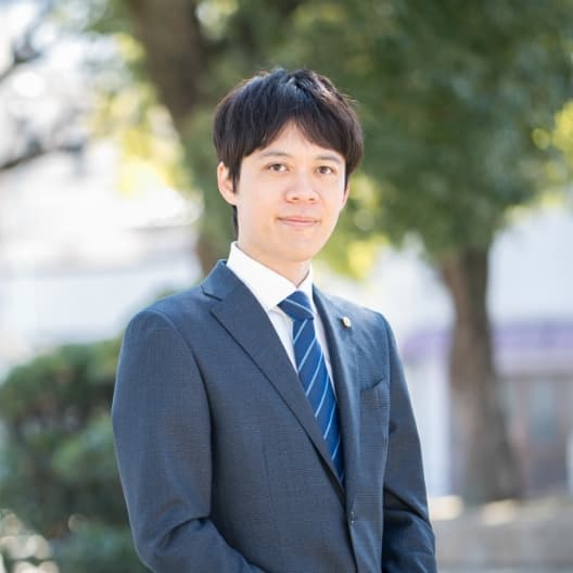 Wing社会保険労務士・行政書士事務所 吉本 翼